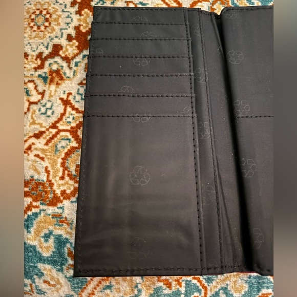 NWOT: Nordstrom Large Red Leather Multi-Compartment Wallet - Picture 5 of 8